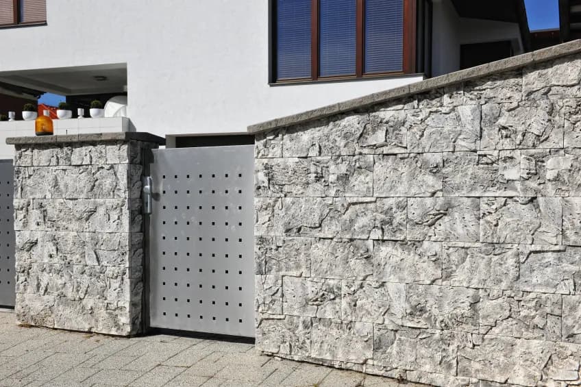 TRAVERTINE