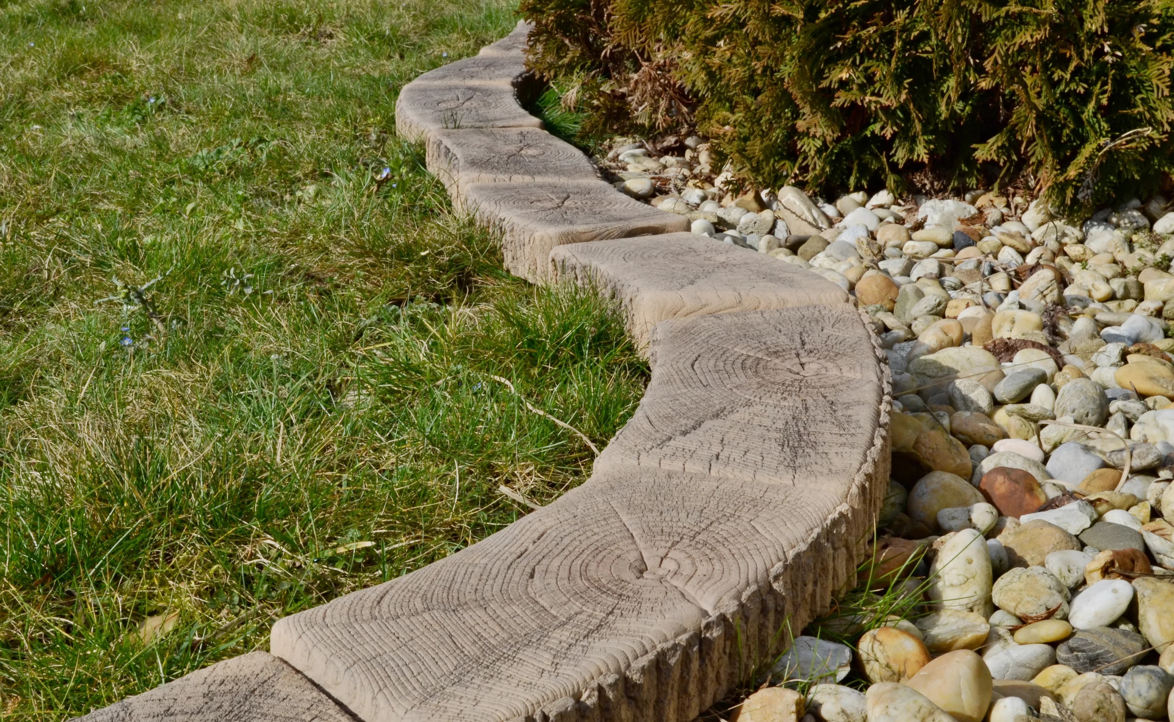 Verlegen der PFLASTER- und RANDSTEINE Decorstone Holz